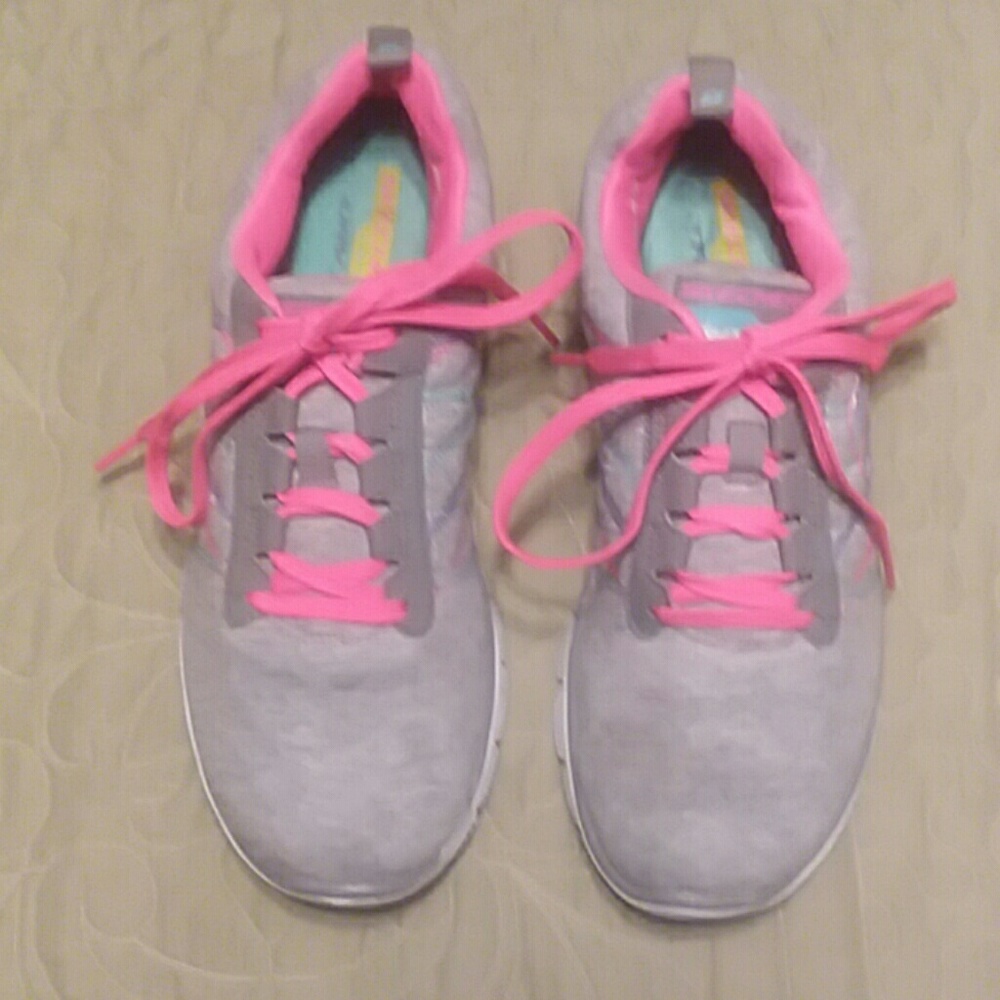 Sketchers gym shoes
